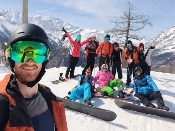 HBayit community moment